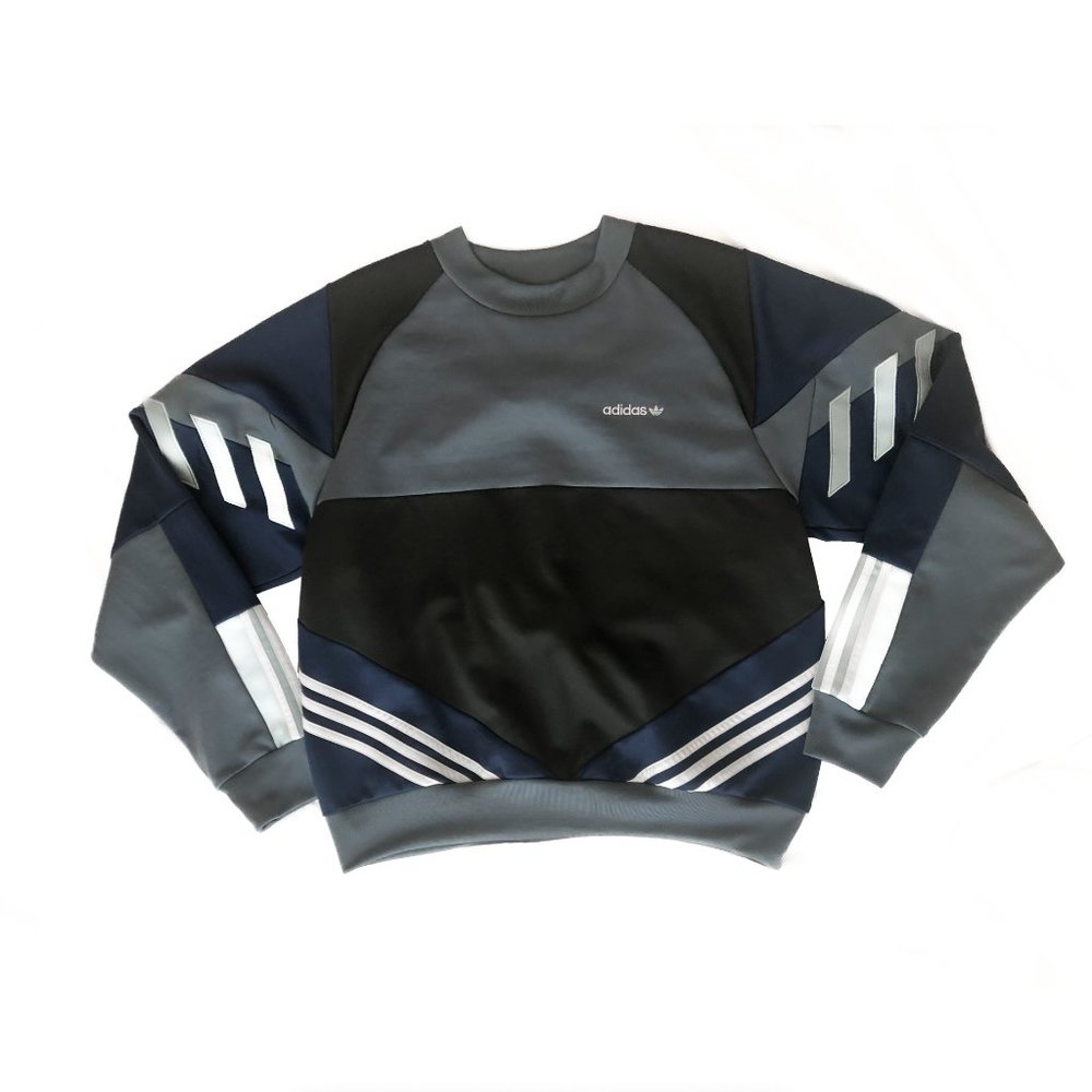 Adidas Sweatshirt Size M